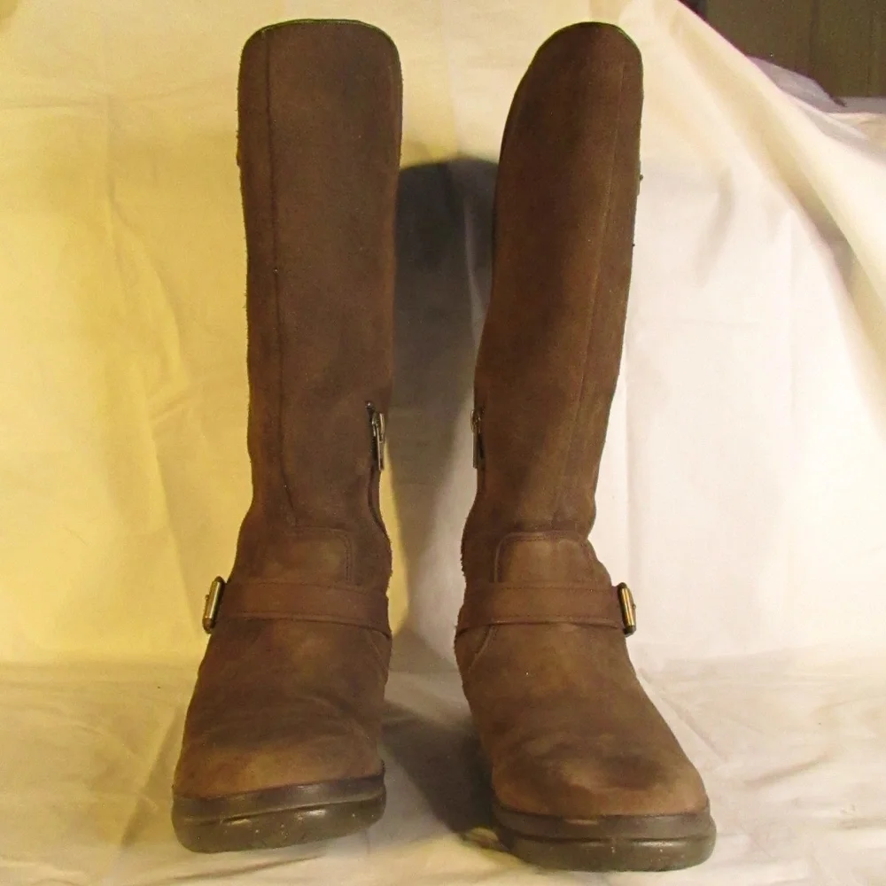 UGG Women's Thomsen Boots